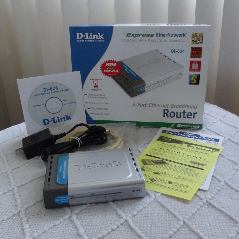 D-Link ROUTER ~ DI-604 ~ Like NEW